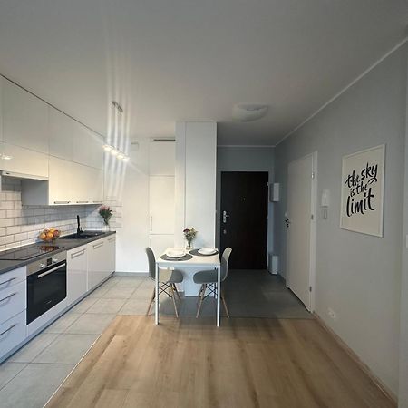 Cosy Apartment Near To The Chopin'S Airport Cybernetyki 2C Варшава Екстер'єр фото