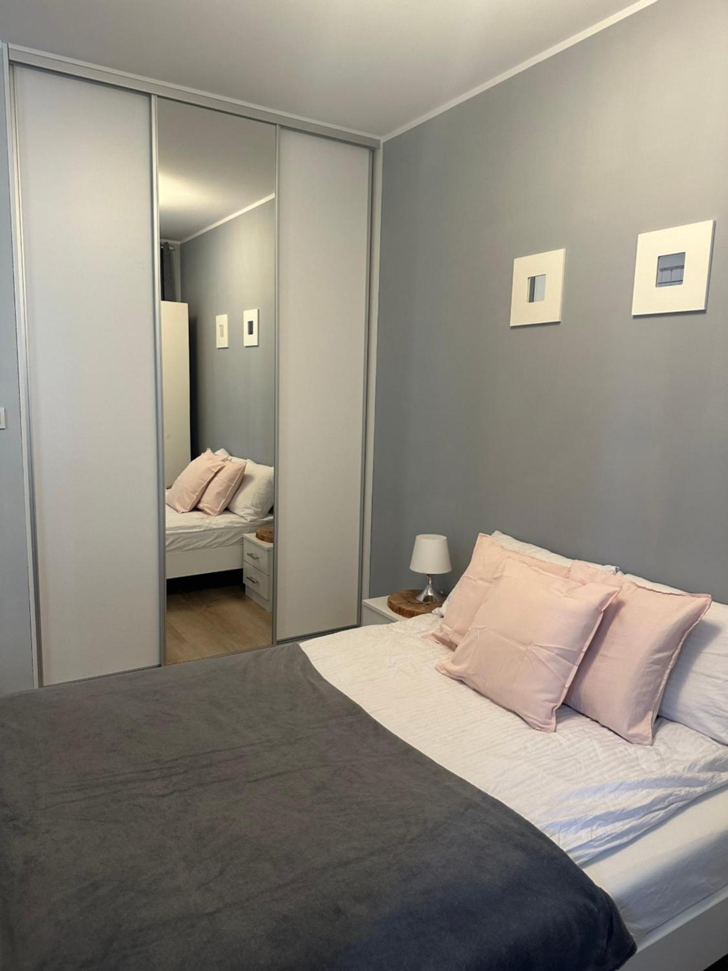 Cosy Apartment Near To The Chopin'S Airport Cybernetyki 2C Варшава Екстер'єр фото